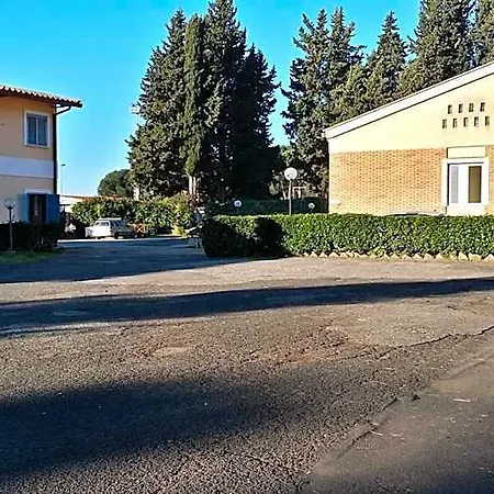 מלון Quadrifoglio By Mancini 3*