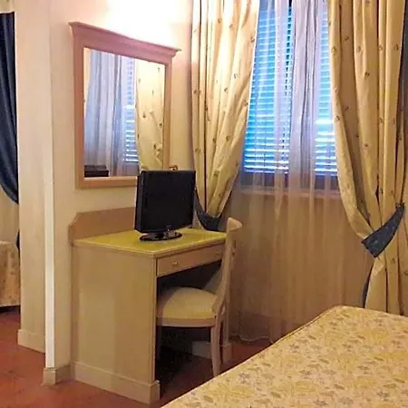 Quadrifoglio By Mancini מלון 3*