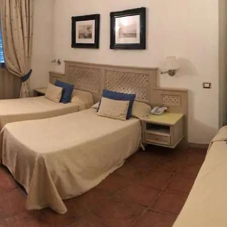 Hotell Quadrifoglio By Mancini 3*