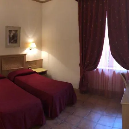Quadrifoglio By Mancini Hotell 3*