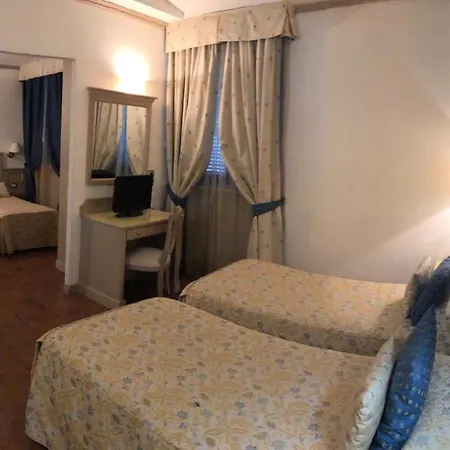 Quadrifoglio By Mancini 3* Rome