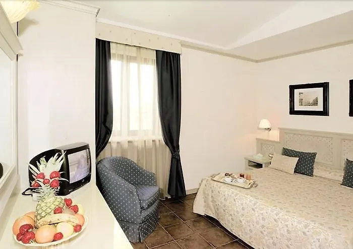 Quadrifoglio By Mancini 로마